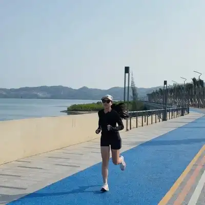 潘华